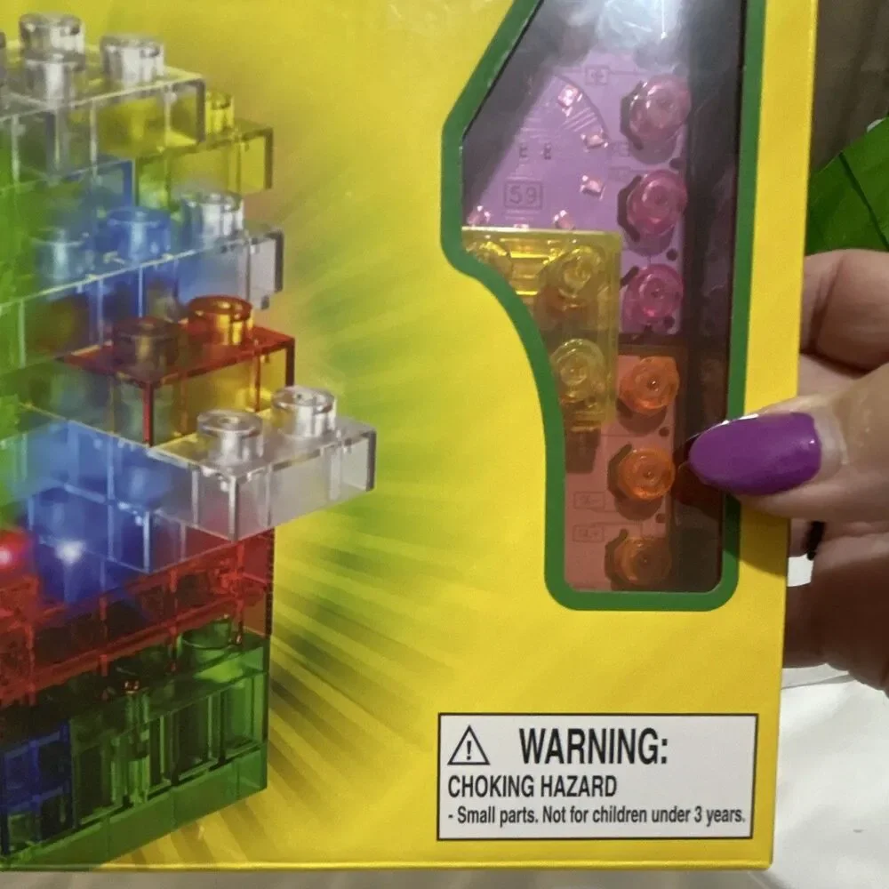 NEW Crayola EBlox Infinite Creations 3D Light Sculptures 32pc Battery Powered